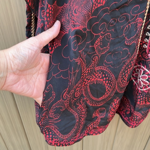 Johnny Was Belina Tunic Large Black Red Silk Embroidered Sequin Blouse Dragon - Picture 16 of 16